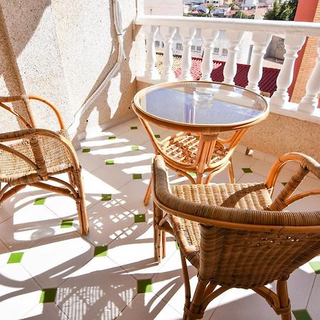 Апартаменты Apartamento Sol Y Playa Торевьиа Экстерьер фото