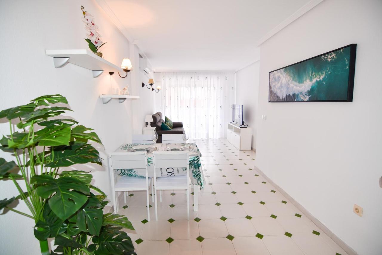 Апартаменты Apartamento Sol Y Playa Торевьиа Экстерьер фото