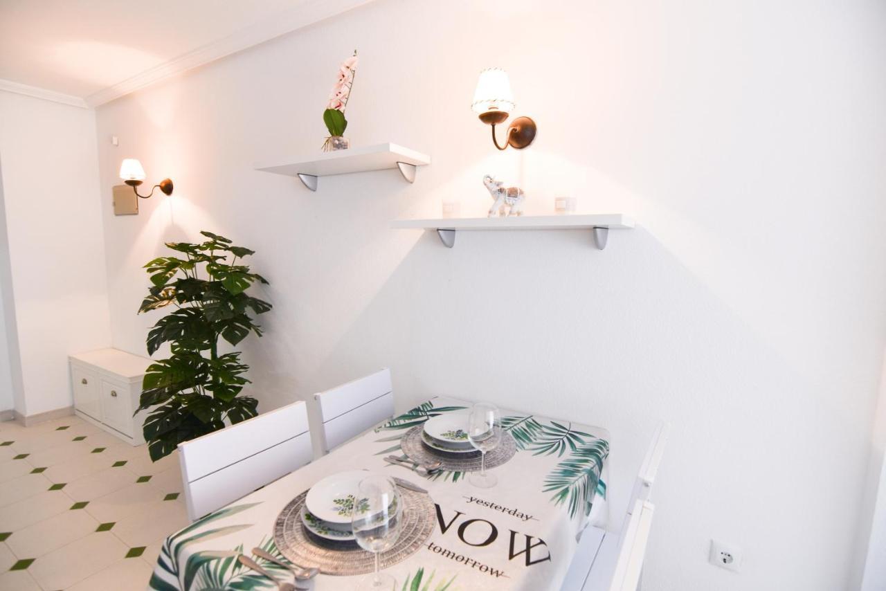Апартаменты Apartamento Sol Y Playa Торевьиа Экстерьер фото
