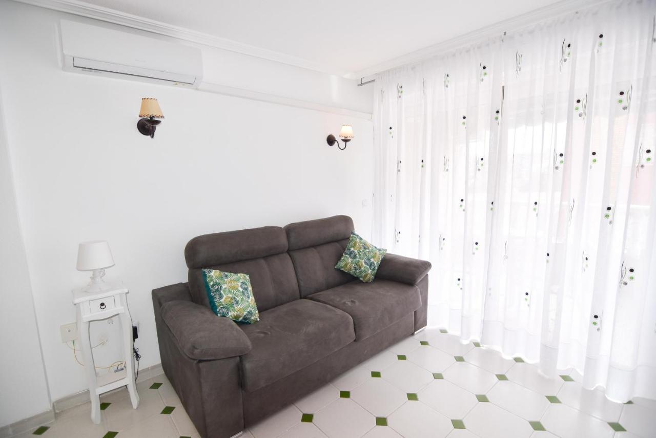 Апартаменты Apartamento Sol Y Playa Торевьиа Экстерьер фото