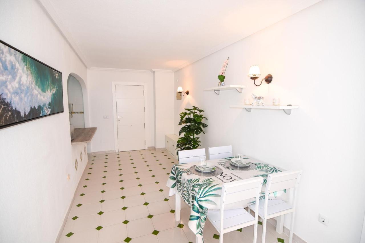 Апартаменты Apartamento Sol Y Playa Торевьиа Экстерьер фото