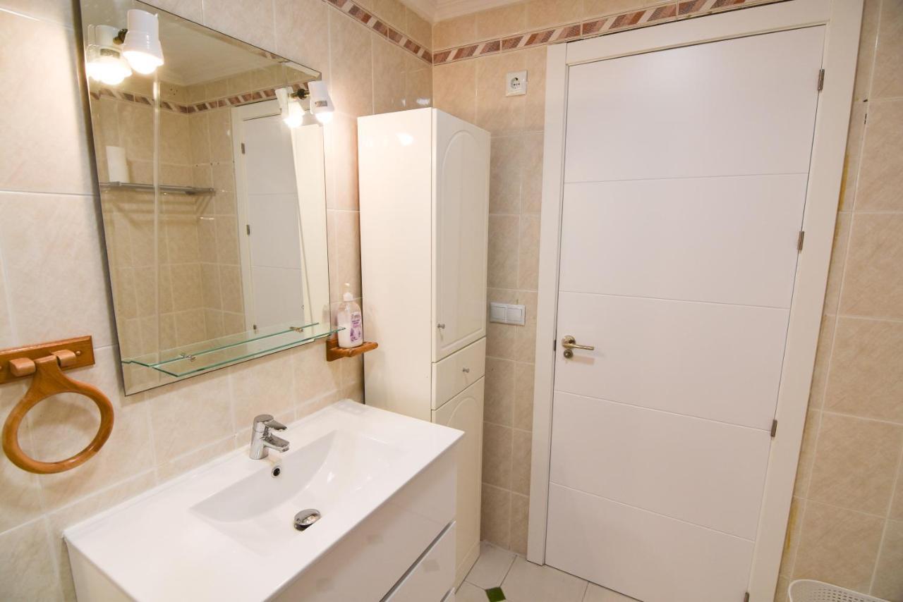 Апартаменты Apartamento Sol Y Playa Торевьиа Экстерьер фото