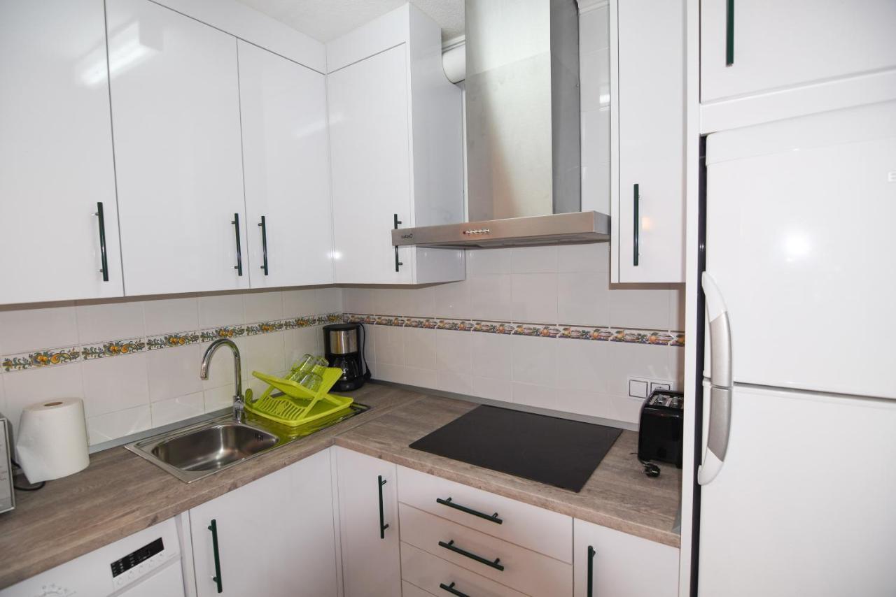 Апартаменты Apartamento Sol Y Playa Торевьиа Экстерьер фото
